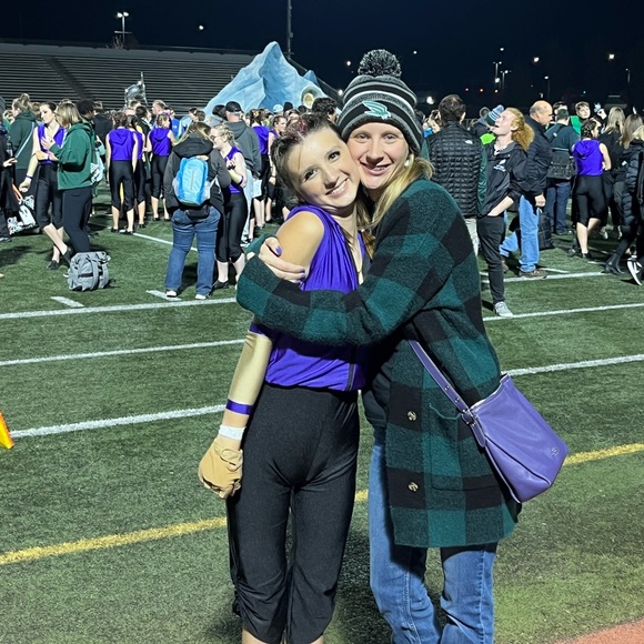 Meet your Posher, Alicia - Picture 4 of 7